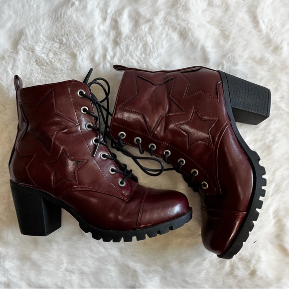 XOXO Chloee Oxblood Red Lace-up Ankle Zip Booties with Star Insets- 7 - Picture 10 of 14